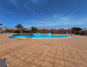 Casa Noble - Pool -WiFi - UK tv